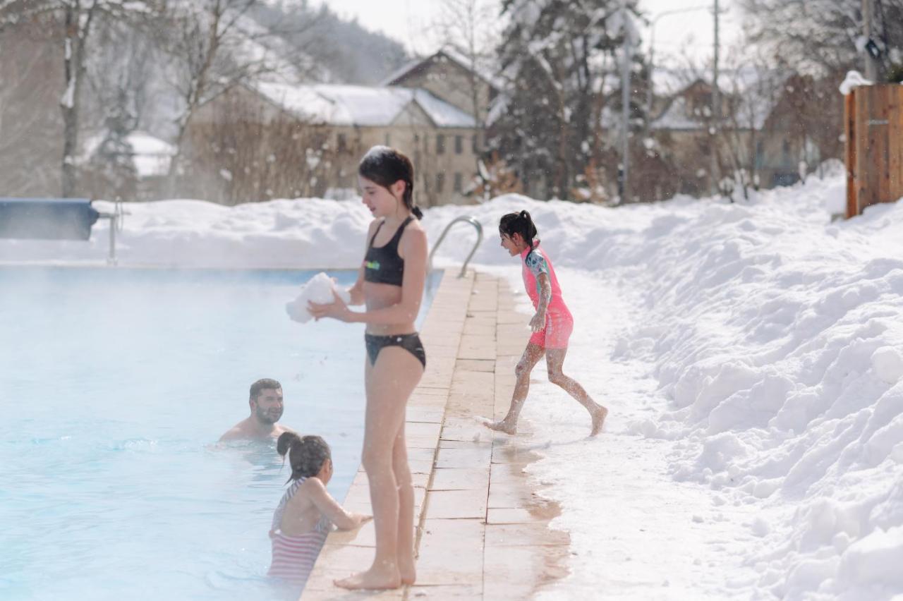 Apricot Aghveran Resort Екстер'єр фото