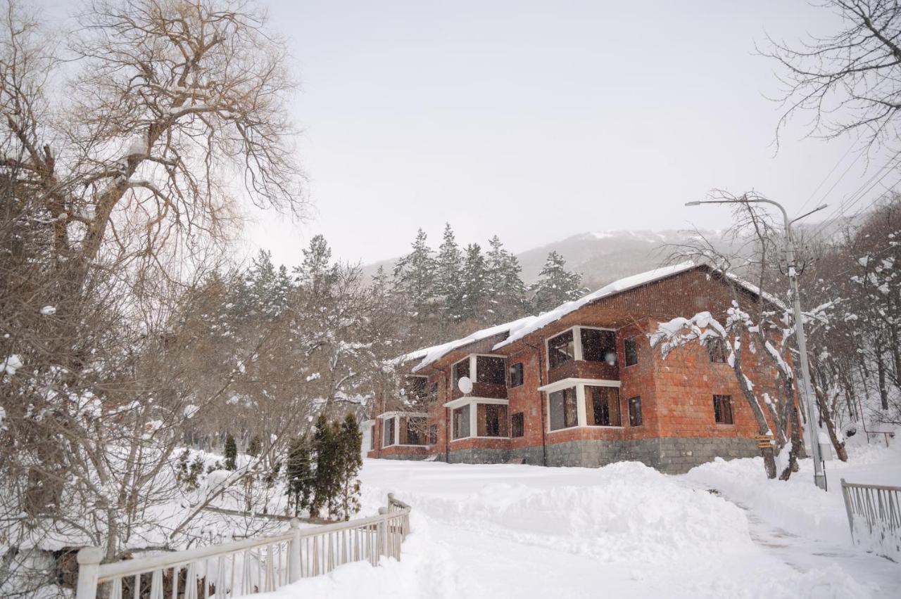 Apricot Aghveran Resort Екстер'єр фото