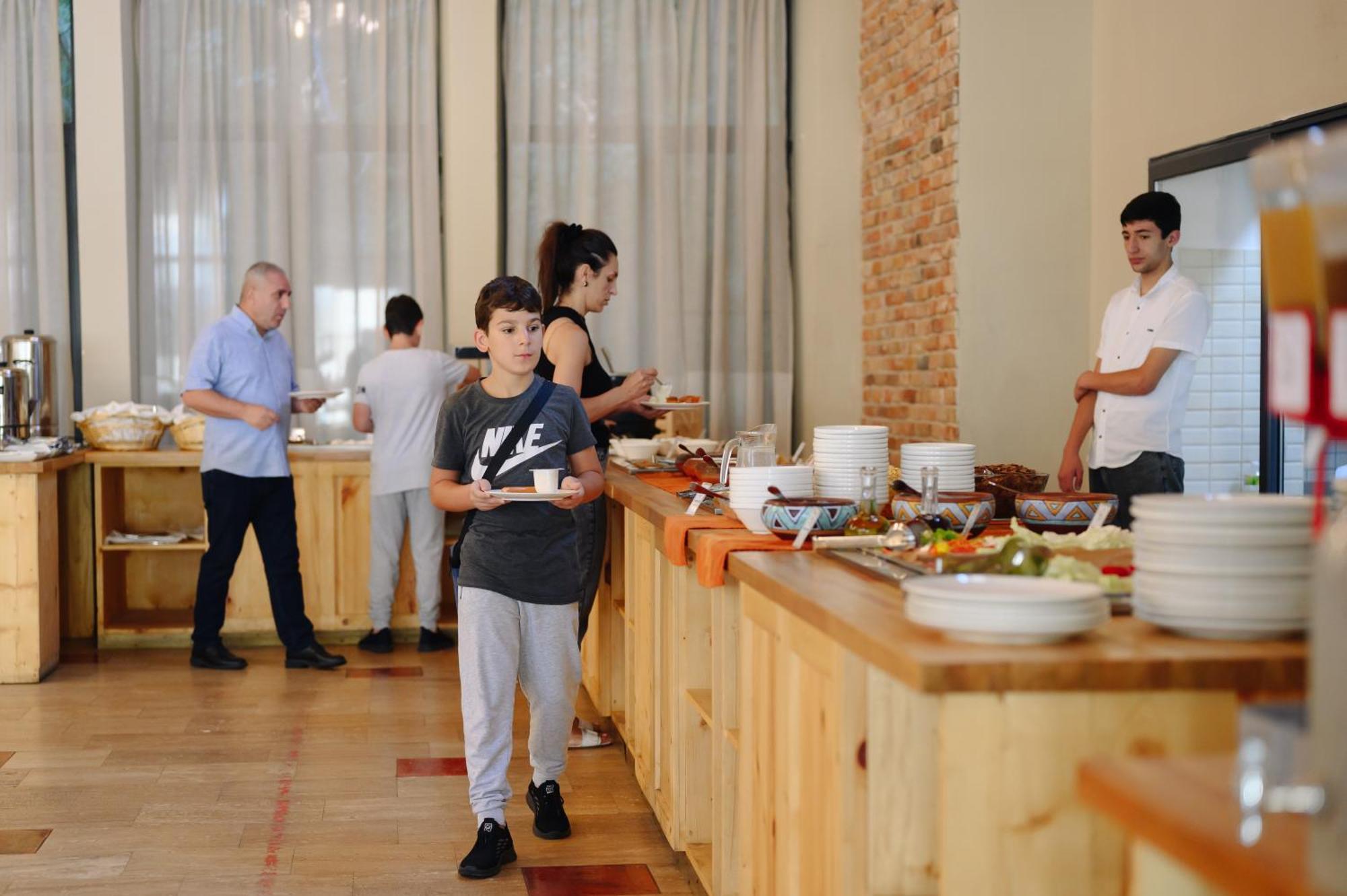 Apricot Aghveran Resort Екстер'єр фото