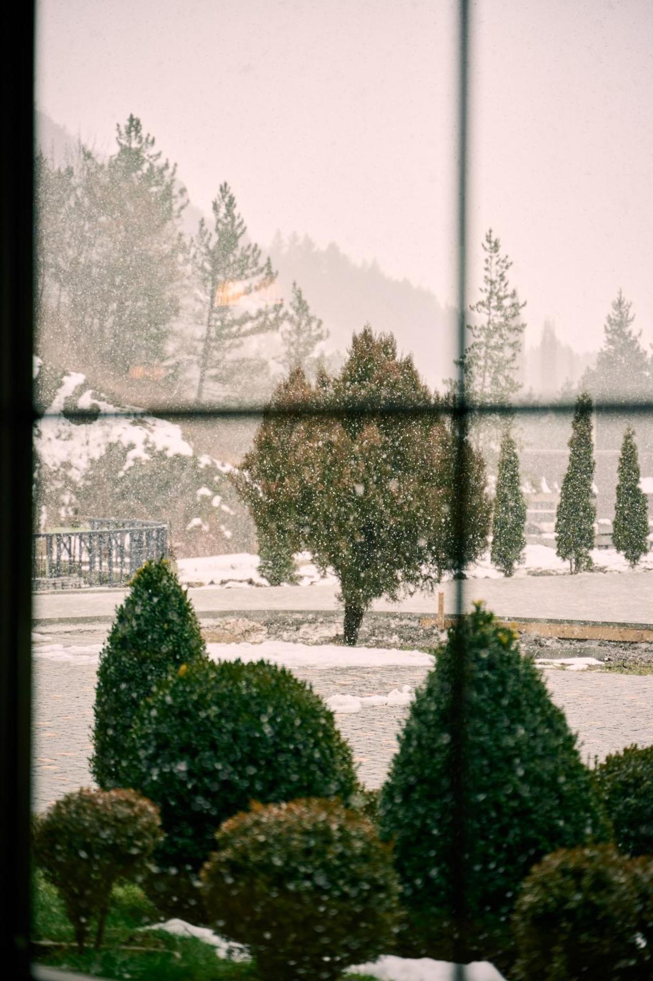 Apricot Aghveran Resort Екстер'єр фото