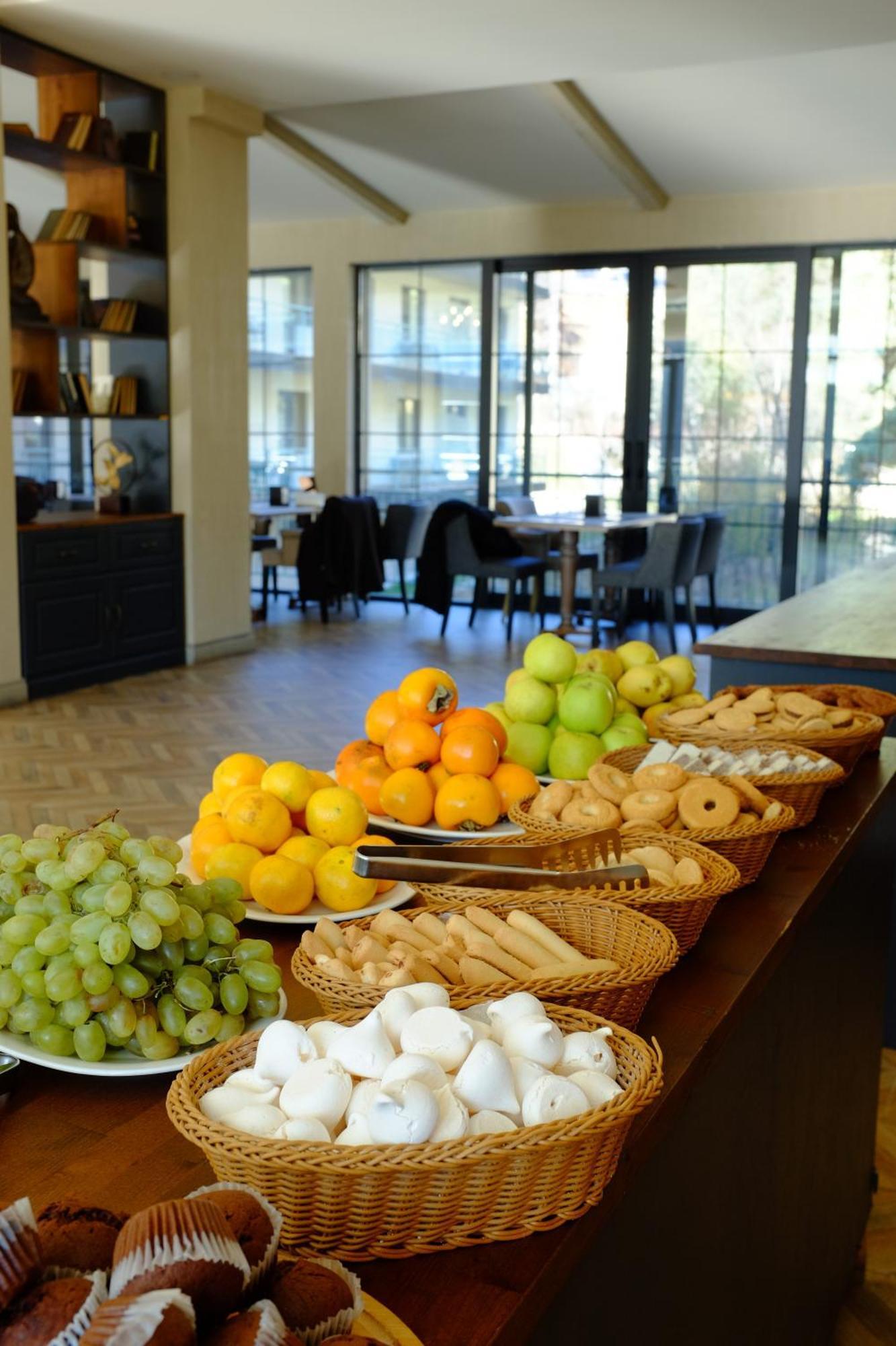Apricot Aghveran Resort Екстер'єр фото