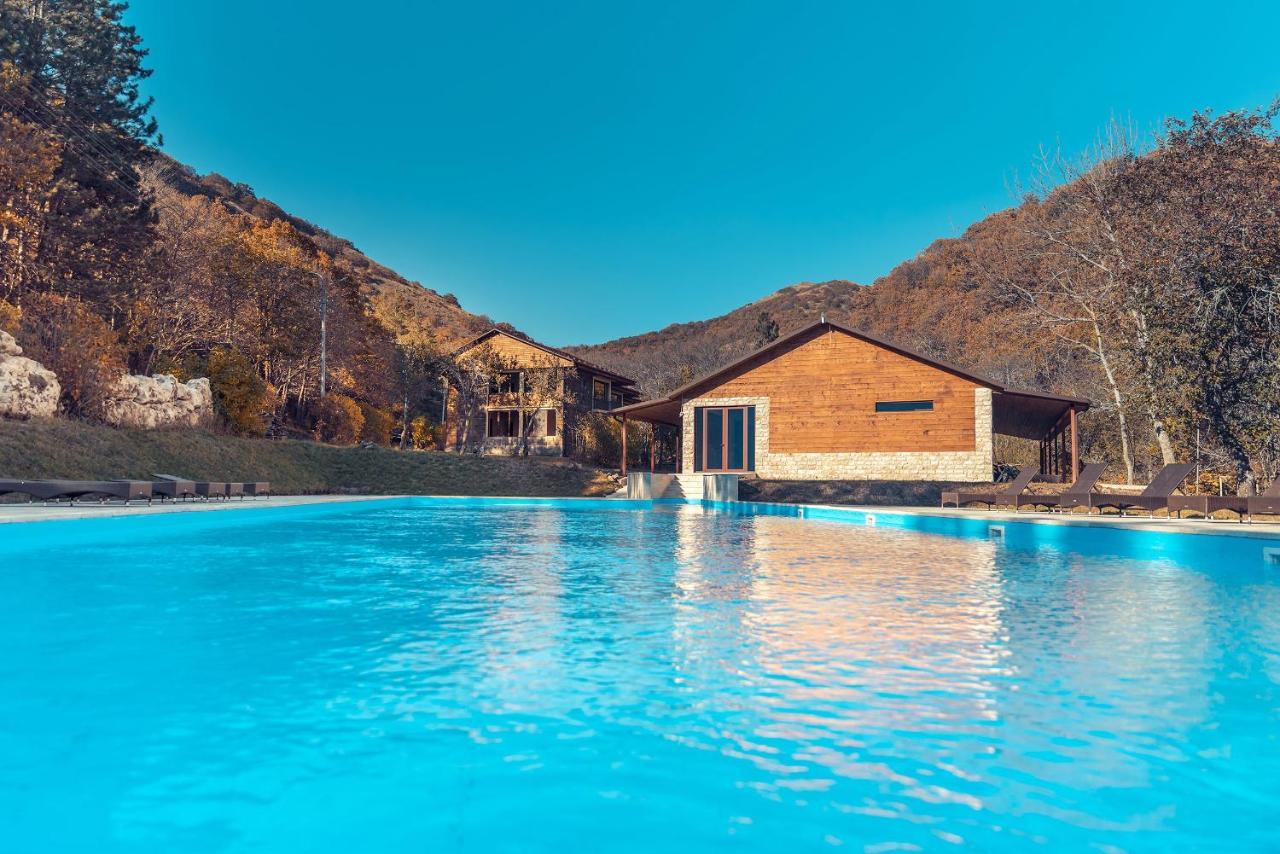 Apricot Aghveran Resort Екстер'єр фото
